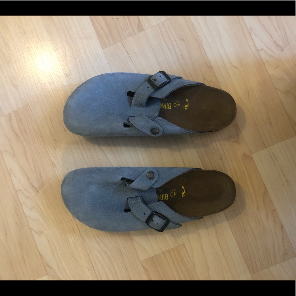 Gray slipper style Birkenstocks!!